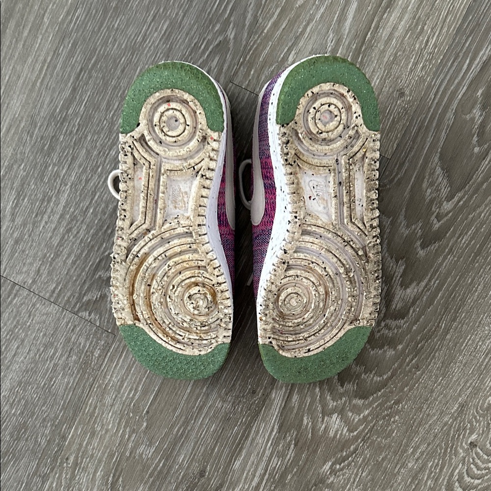 NIKE Pink and White Knit Sneakers - Picture 6 of 6